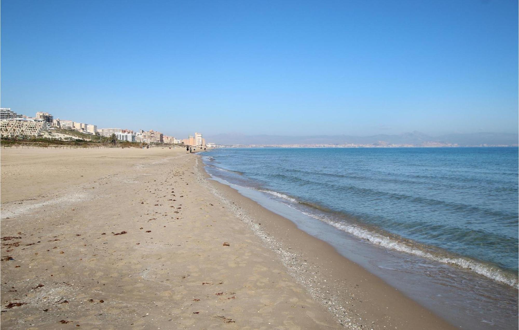 Beach Front Apartment In Los Arenales Del Sol Arenales del Sol Exterior foto